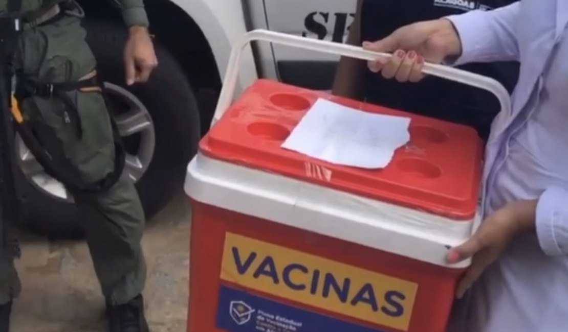 Em Arapiraca, apenas Hospital de Emergência é contemplado com a primeira remessa de vacinas