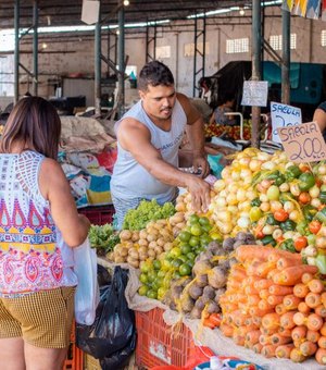 Comerciantes comemoram dia especial em mercados e feiras de Maceió