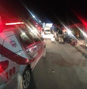 PM recupera carro roubado após troca de tiros em Marechal Deodoro