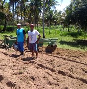 Agricultores deodorenses realizam preparação do solo para iniciar plantio de alimentos