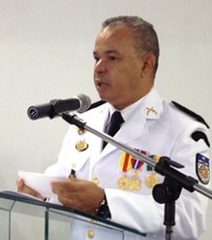 Ex-comandante da PMAL é preso com R$ 1,5 mi em porta-malas de veículo