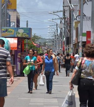 'Aumenta o consumo das famílias na capital alagoana', afirma Fecomércio