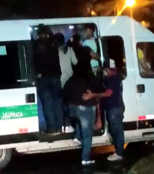 [Vídeo] Desrespeito: Vans lotadas trafegam no interior de Alagoas