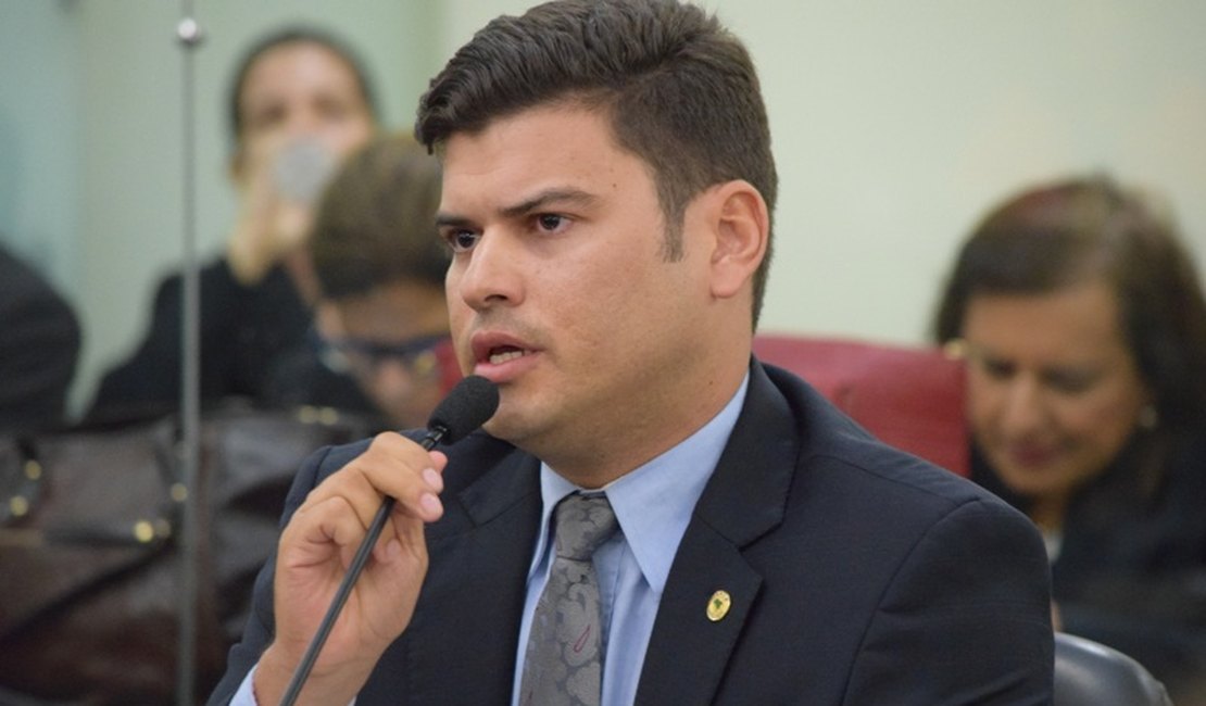 Problemas judiciais impedem reeleição de Jairzinho Lira; deputado lançará irmão candidato