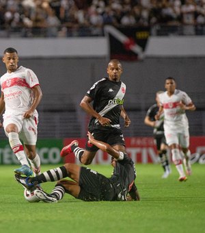 Diante da Chapecoense, Vasco busca a vitória e alívio para a pressão