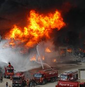 Incêndio atinge porto de Beirute destruído há 1 mês por megaexplosão