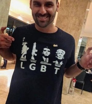 Eduardo Bolsonaro ironiza sigla LGBT em camiseta