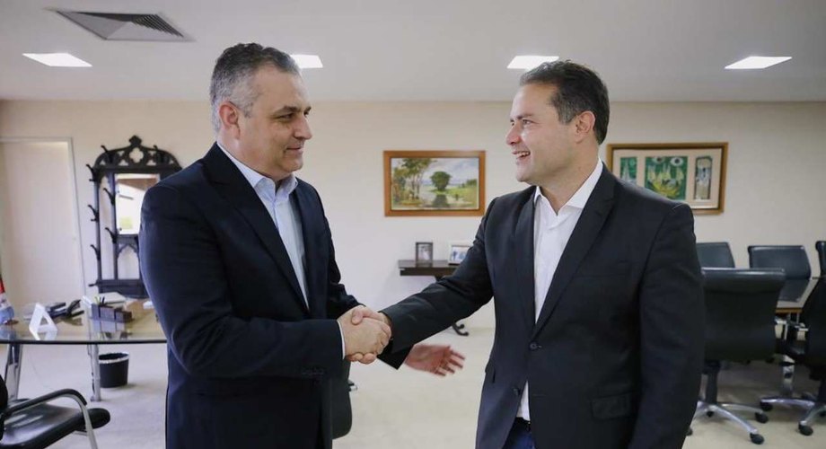 Já diz o ditado: “Se conhece o homem pelo Arriar da Mala”
