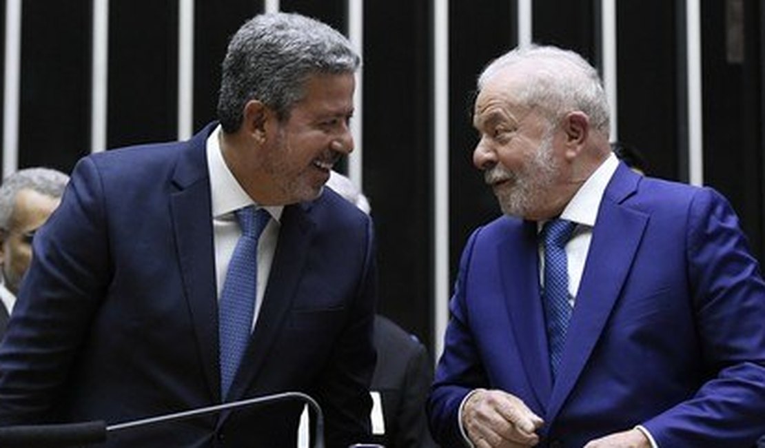 ‘Lira precisa menos de mim do que eu dele’, diz Lula sobre relação com o Congresso