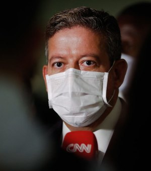 “É preciso despolitizar a pandemia”, diz Arthur Lira ao comentar projetos que serão votados na Câmara