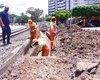 Supervisor da SMTT orienta rotas alternativas devido a bloqueio da Av. Walter Ananias