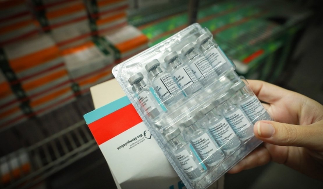 Alagoas começa a distribuição de mais de 80 mil doses de vacinas