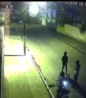 Imagens do assalto contra mototaxista em Arapiraca são divulgadas  