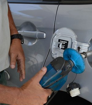 Preço médio da gasolina sofre aumento em Maceió