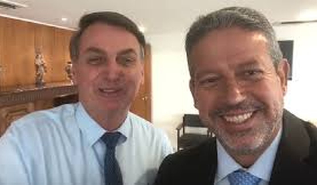 Arthur Lira começa a ter dificuldade em negociar com Bolsonaro cargos para o “Centrão”