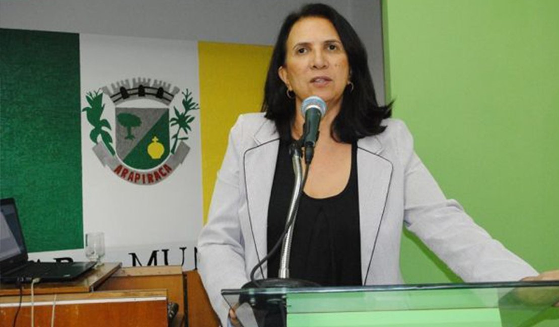 Chapa da vereadora Graça Lisboa vence disputa pela mesa diretora