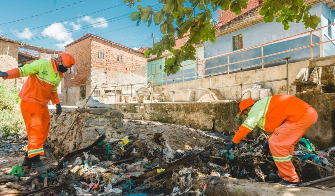 Ações preventivas antes das chuvas retiraram mais de 30 toneladas de lixo em Maceió