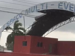 Chuva e ventania causam estragos em outros municípios do Agreste
