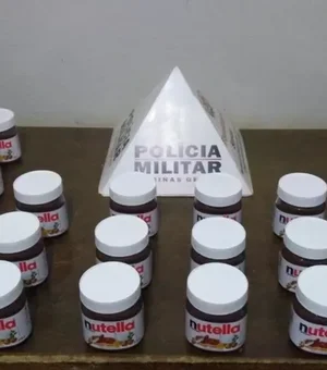 Caranguejo de maconha e dominó de cocaína: a curiosa coleção de fotos de apreensão de drogas no Brasil