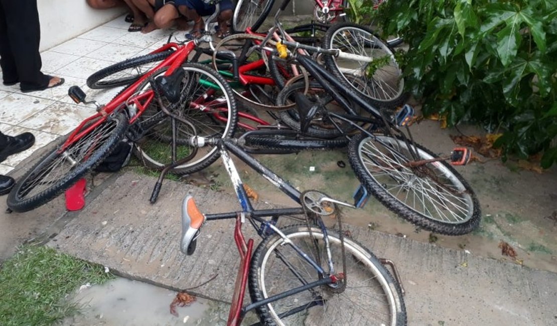 Adolescentes mantinham desmanche de bicicletas em Luziápolis