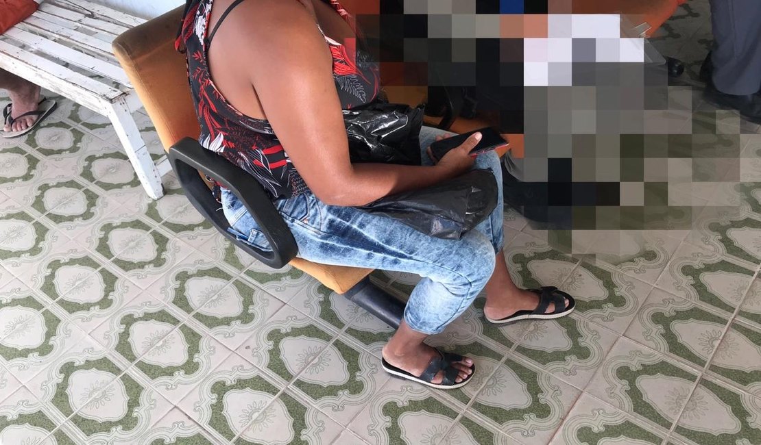 Mulher é presa suspeita de furtar produtos no Centro de Arapiraca