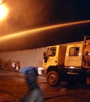 Incêndio destrói casa e automóvel de família em São Miguel dos Campos