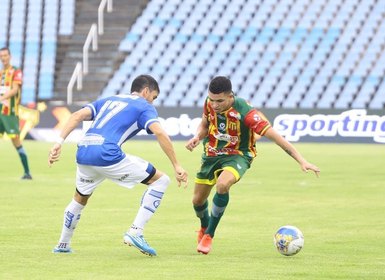 CSA empata sem gols com o Sampaio e garante classificação no Nordestão