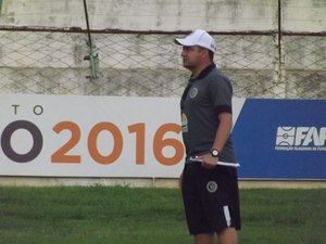 Paulo Foiani critica postura da equipe e vai ter desfalques para jogo com o ABC