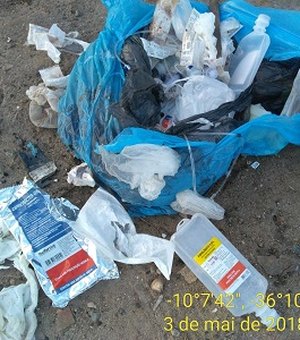 Batalhão Ambiental flagra descarte irregular de lixo hospitalar em Coruripe