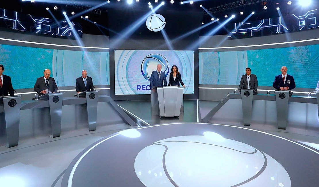 Oito candidatos a presidente participam de sexto debate na TV; saiba o que eles disseram