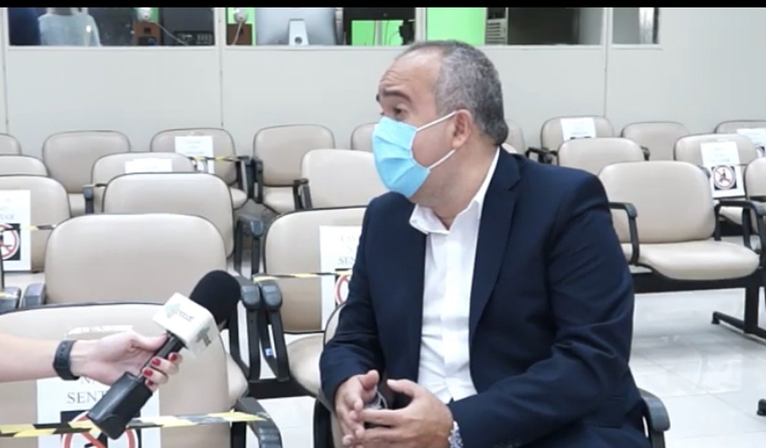 Coordenador Clayton Moura fala sobre gabinete de combate à Covid-19 em Maceió