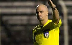 Pablo dos Santos Alves, da Federação paraibana, apita jogo do CRB 
