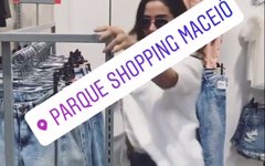 Anitta chega de surpresa a shopping de Maceió