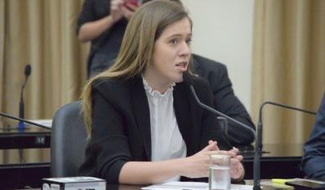 Em Maceió, Deputada Cibele Moura declara que vitória de JHC é uma vitória para a juventude
