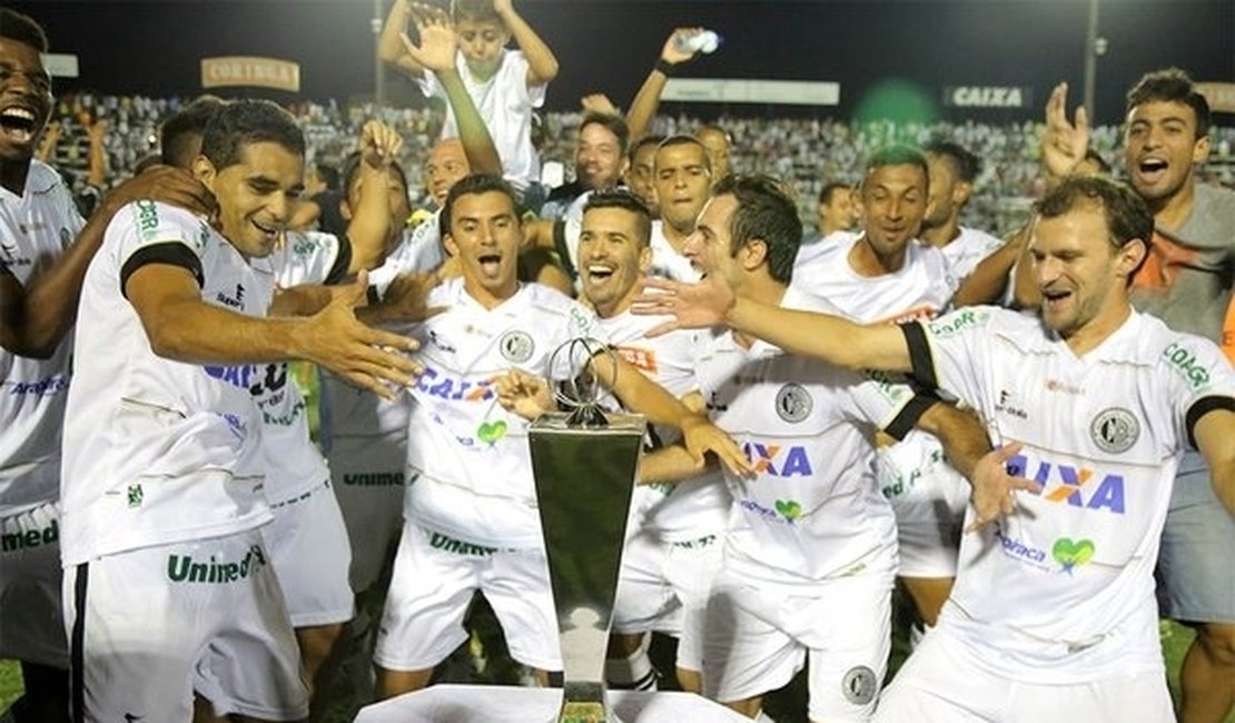 Sem dinheiro, ASA realiza melhor temporada após queda