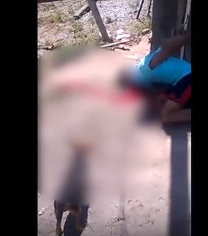 Vídeo: suspeito de roubos é amarrado em poste e assassinado a tiros