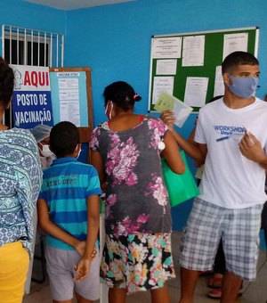 Vacina contra a gripe tem público ampliado e movimento intenso em Maceió
