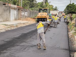Maceió Tem Pressa: Prefeitura pavimenta mais de 2.843 m² na Cidade Universitária