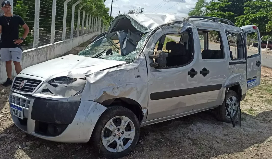 Trio rouba veículo e se envolve em acidente durante fuga, em Girau do Ponciano