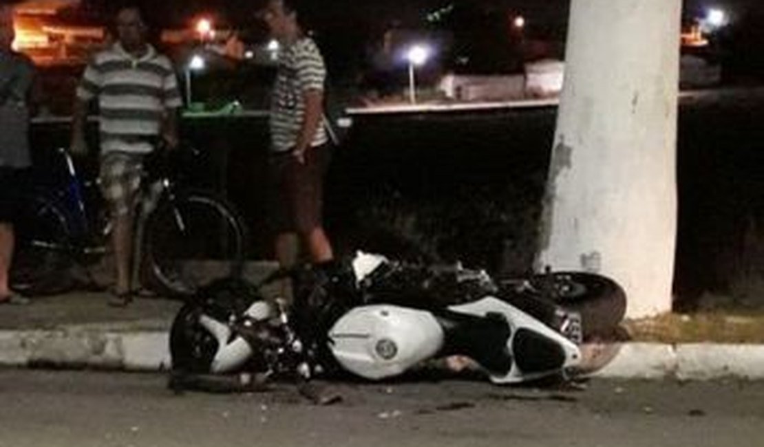 Colisão frontal entre carro e moto deixa um ferido em Palmeira dos Índios