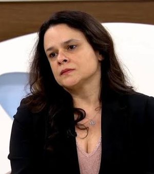 Janaina Paschoal vê risco de Bolsonaro não terminar mandato