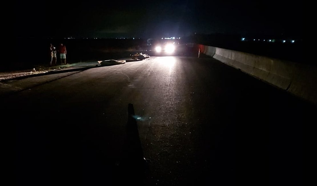 Motociclista, sem capacete, morre após tombar veículo na zona rural de Campo Alegre
