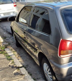 Imagens mostram furto de carro no bairro do Jacintinho, em Maceió