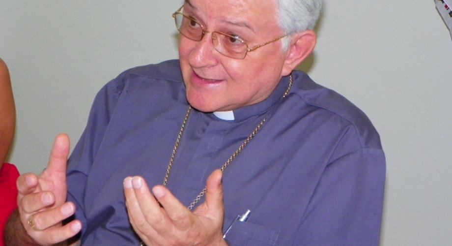 Bispo diocesano de Penedo sugere voto em Bolsonaro