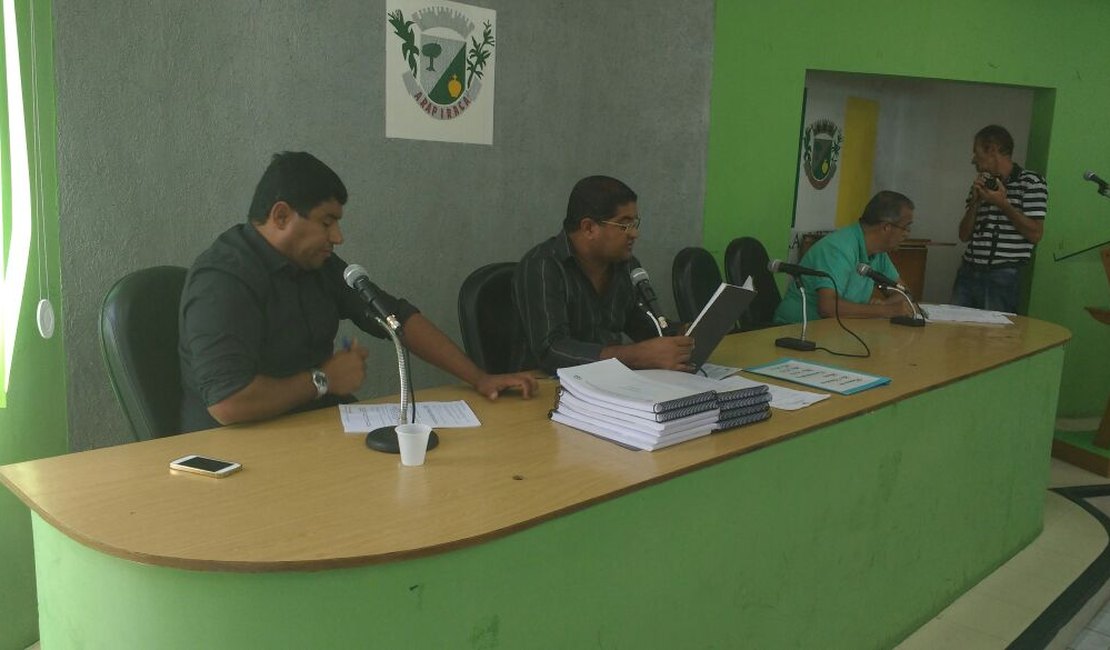 Vereadores de Arapiraca aprovam aumento salarial e passam a receber R$ 12 mil
