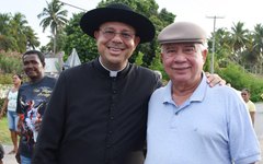 Prefeito Sérgio Lira participa de procissão de São Benedito em Peroba