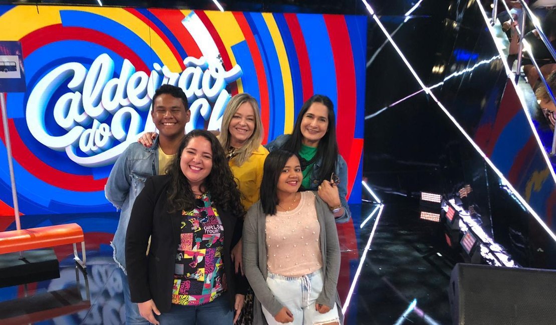 Estudantes do Sesi/AL conhecem o apresentador Luciano Huck