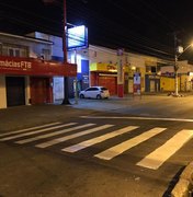 Prefeitura inicia serviços de sinalização na Rua Cabo Reis