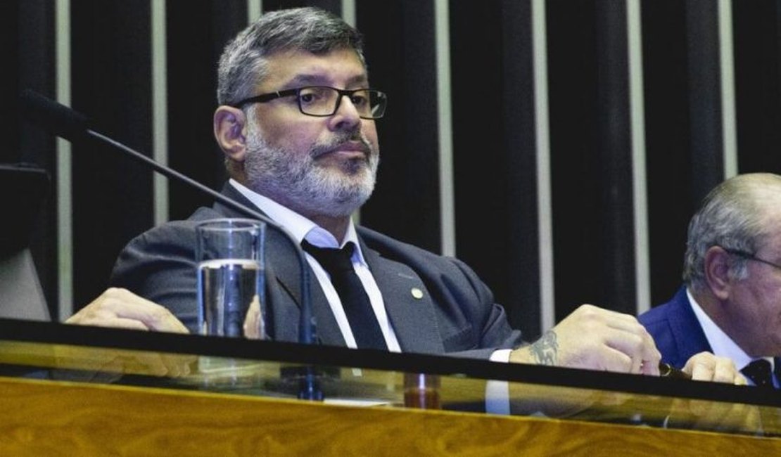 Frota a Bolsonaro: 'Te coloquei aí e trabalharei pra tirar'