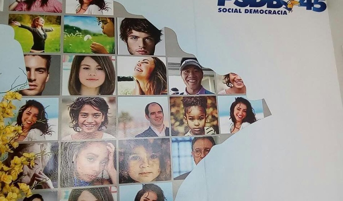 Partido brasileiro usa foto de Selena Gomez em banner eleitoral